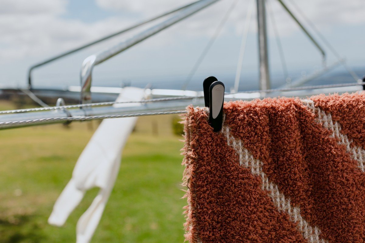 Hills Premium Soft Grip Pegs - Simply Clotheslines