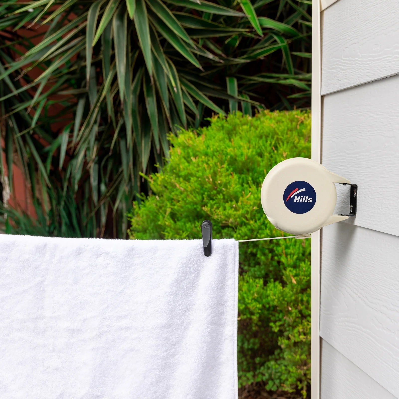 Hills Cordomatic Retractable Clothesline - Simply Clotheslines